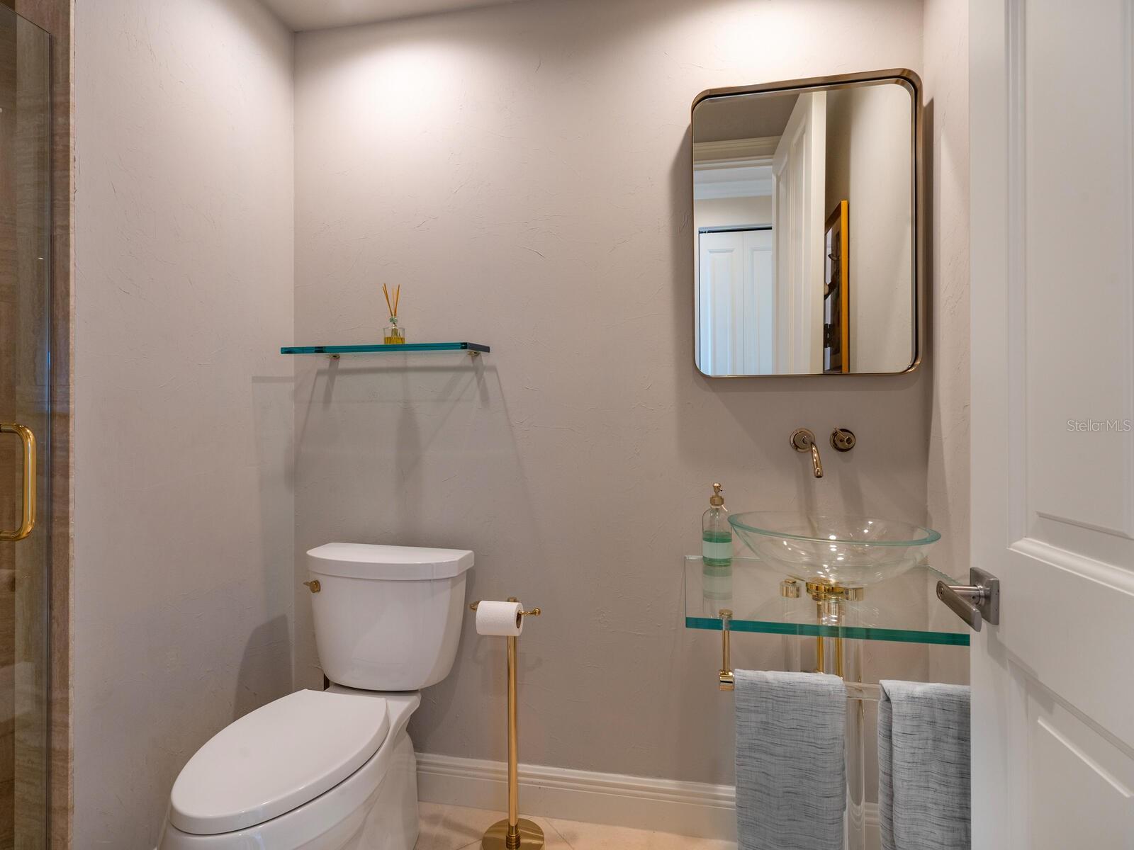 THE TOWER RESIDENCES - Residential