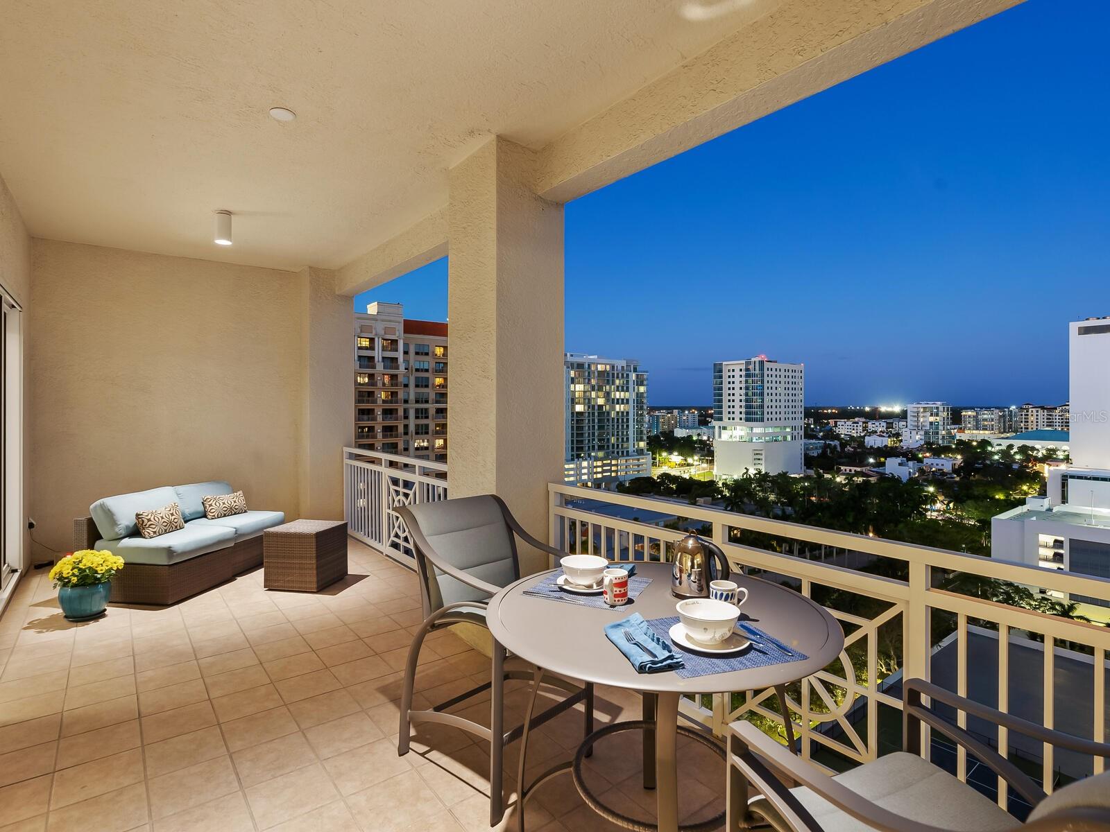 THE TOWER RESIDENCES - Residential