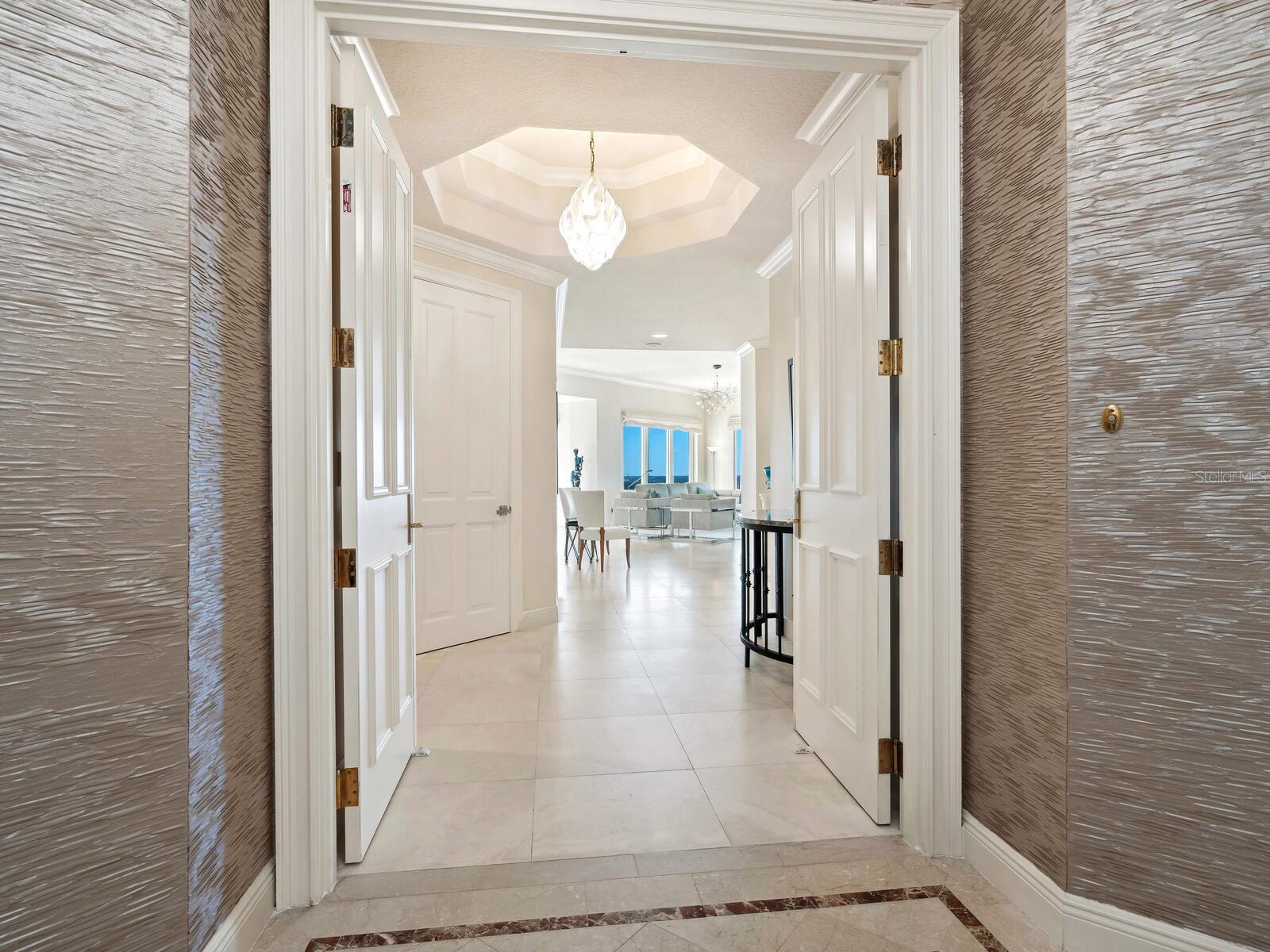 THE TOWER RESIDENCES - Residential