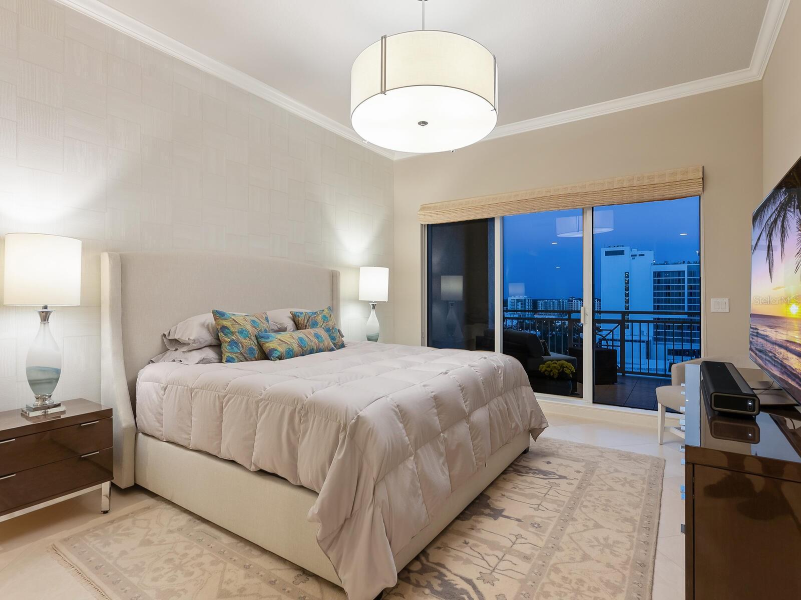 THE TOWER RESIDENCES - Residential