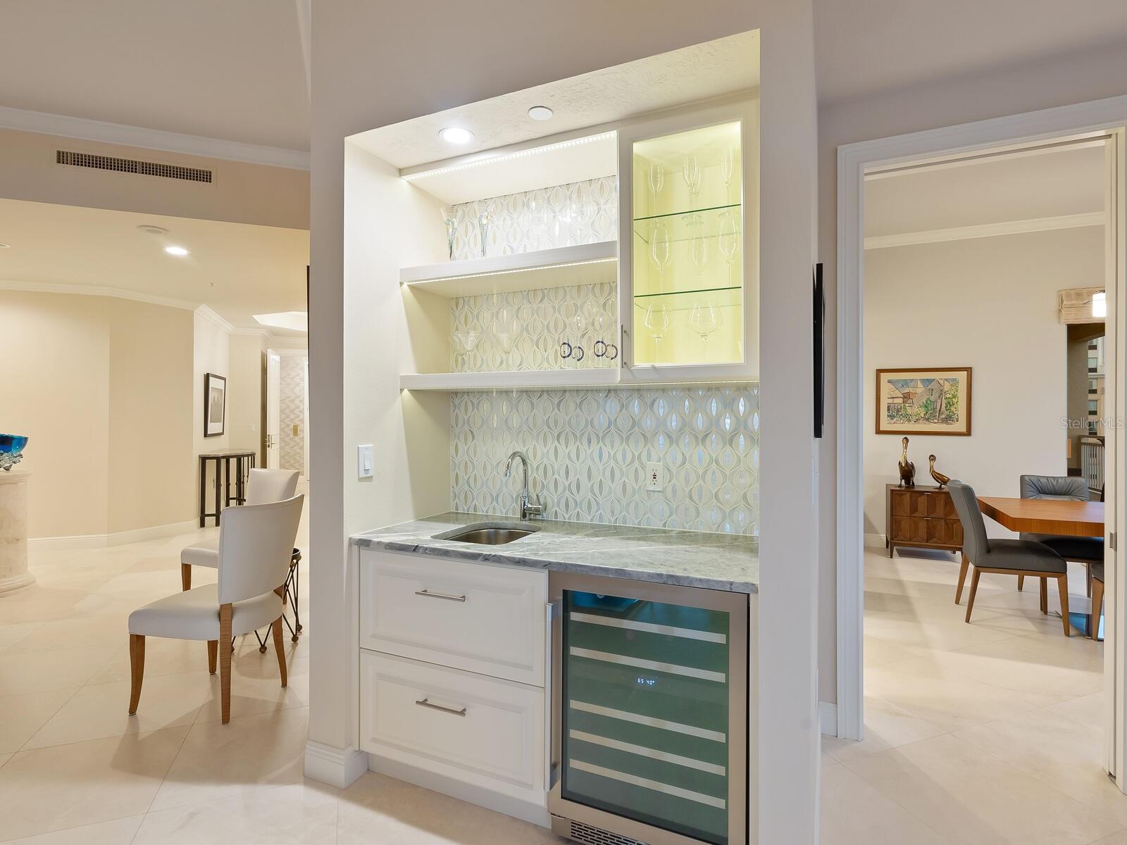 THE TOWER RESIDENCES - Residential