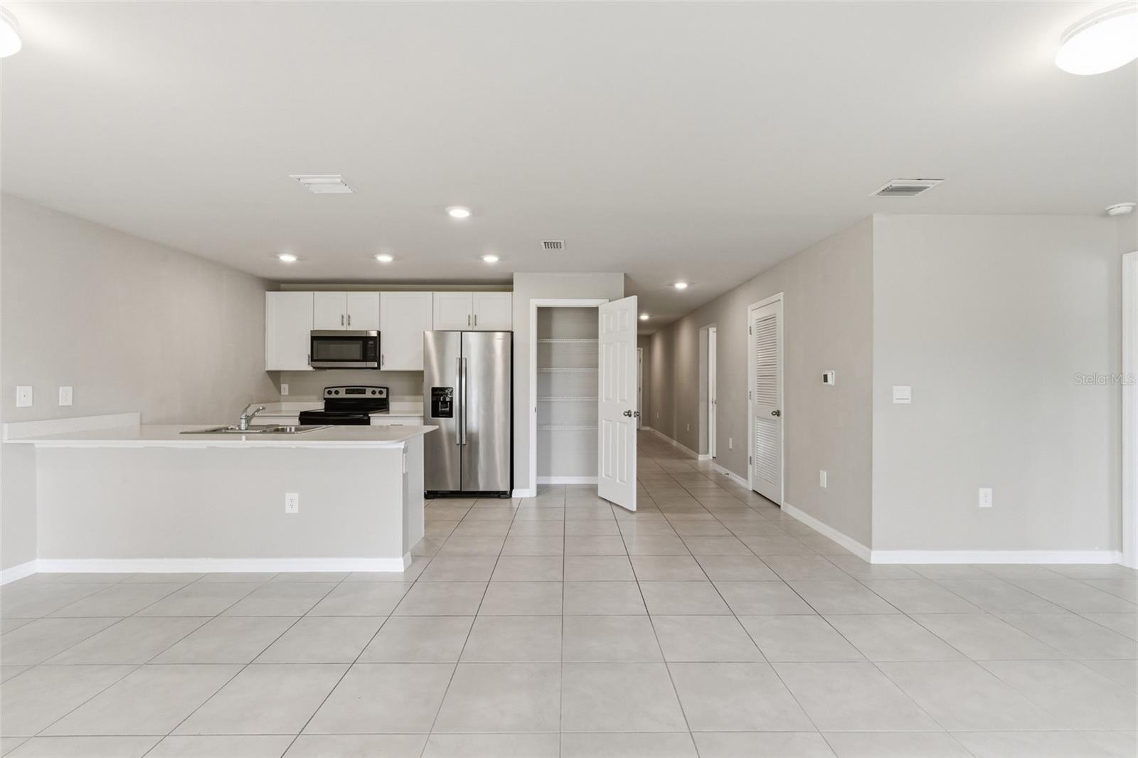 GULF COVE - Residential