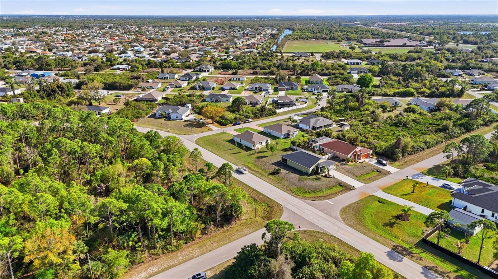 GULF COVE - Residential