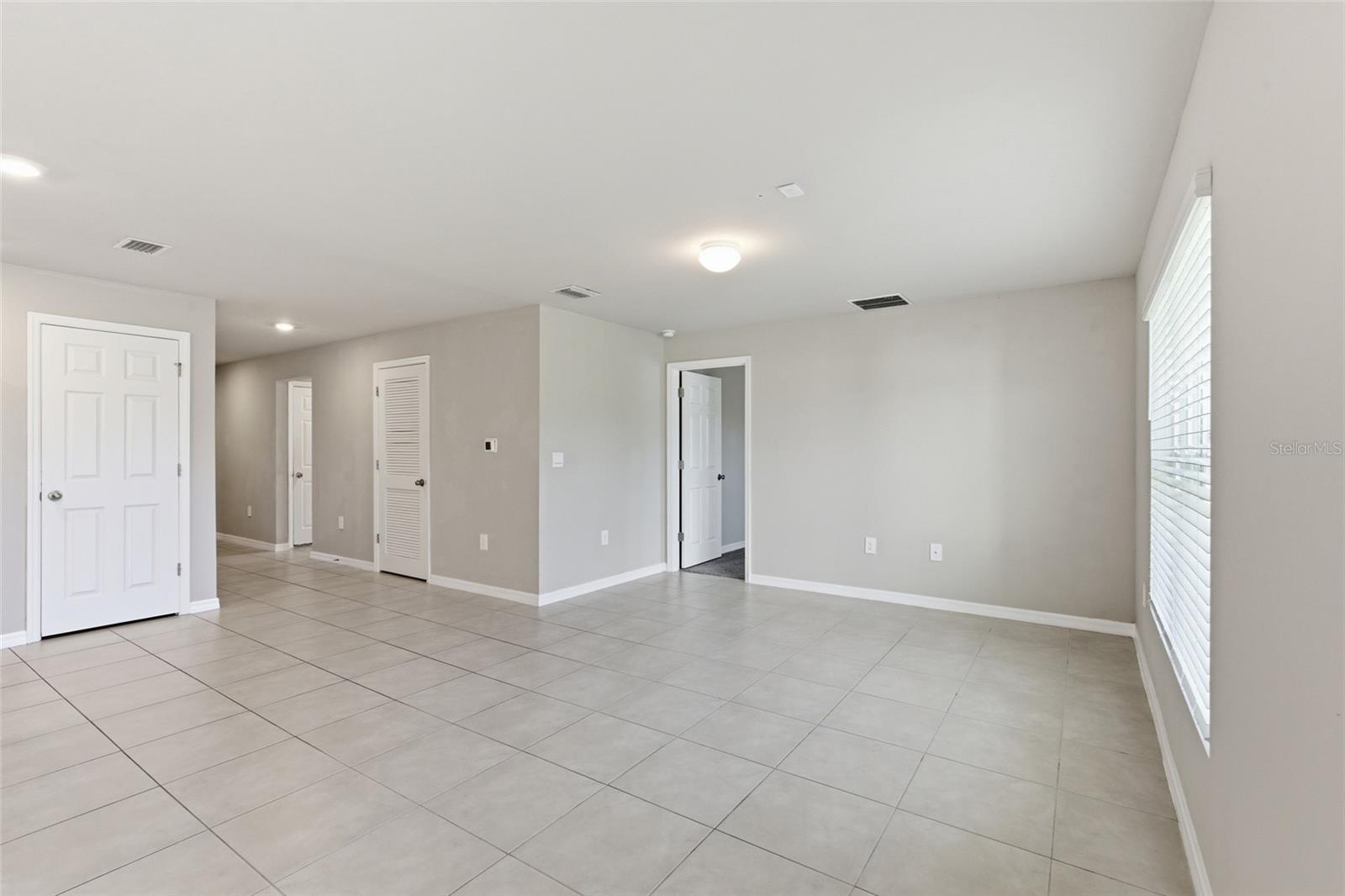 GULF COVE - Residential