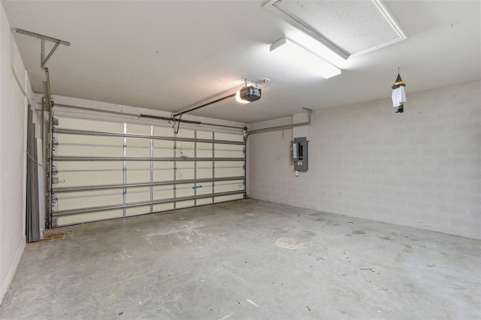 GULF COVE - Residential