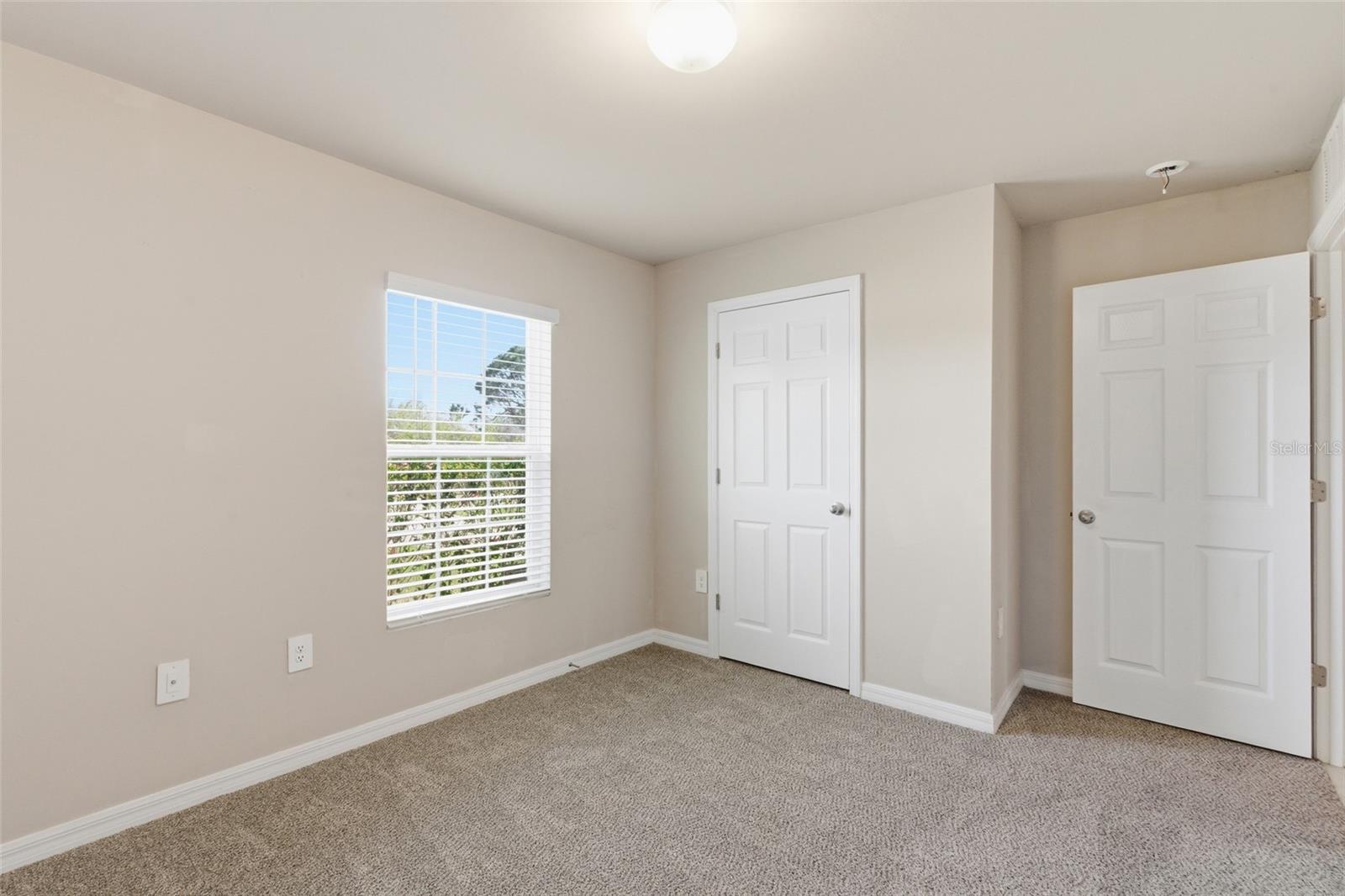 GULF COVE - Residential