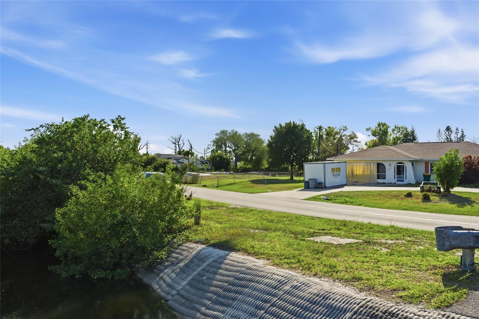 GULF COVE - Residential