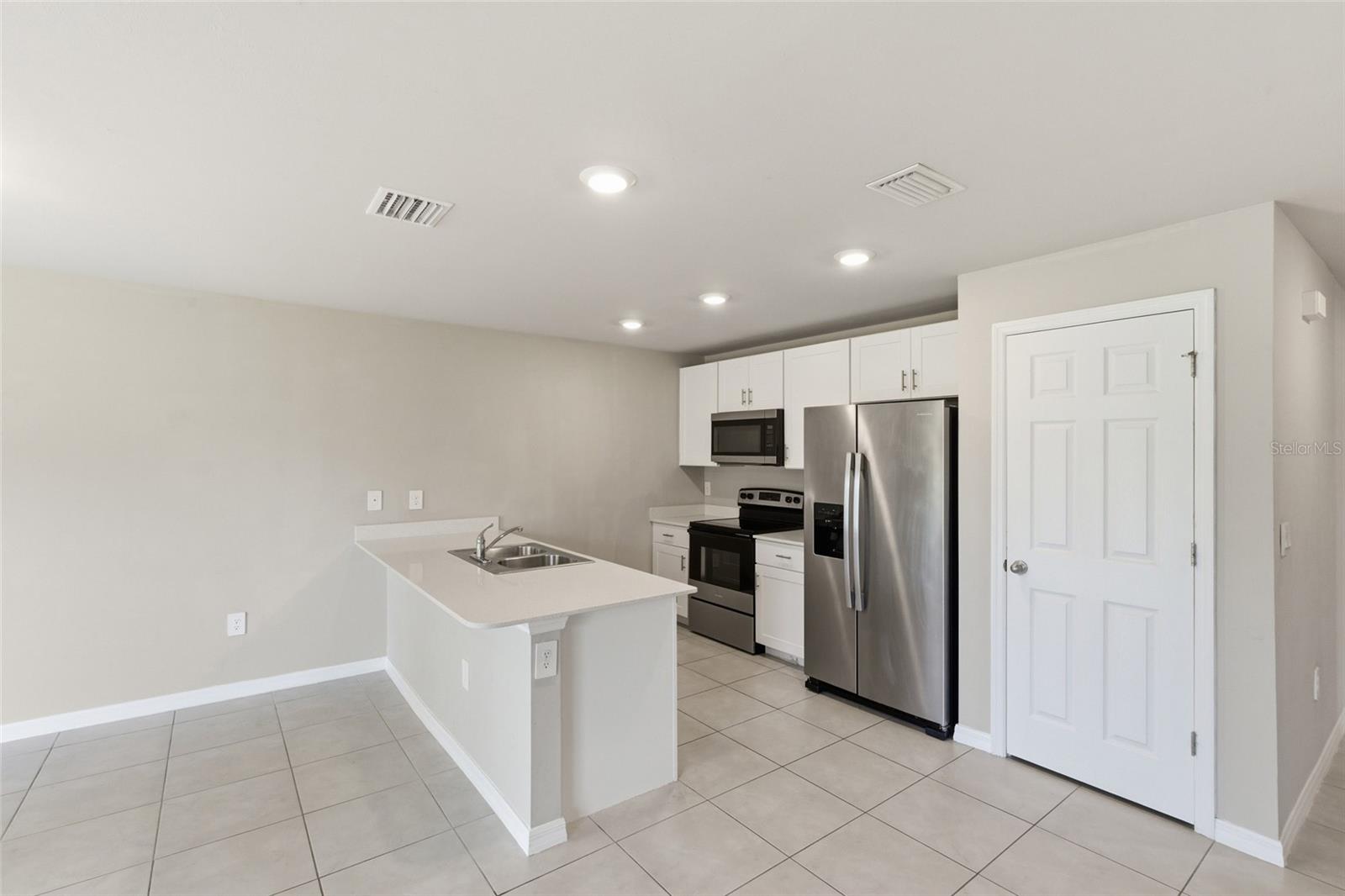 GULF COVE - Residential