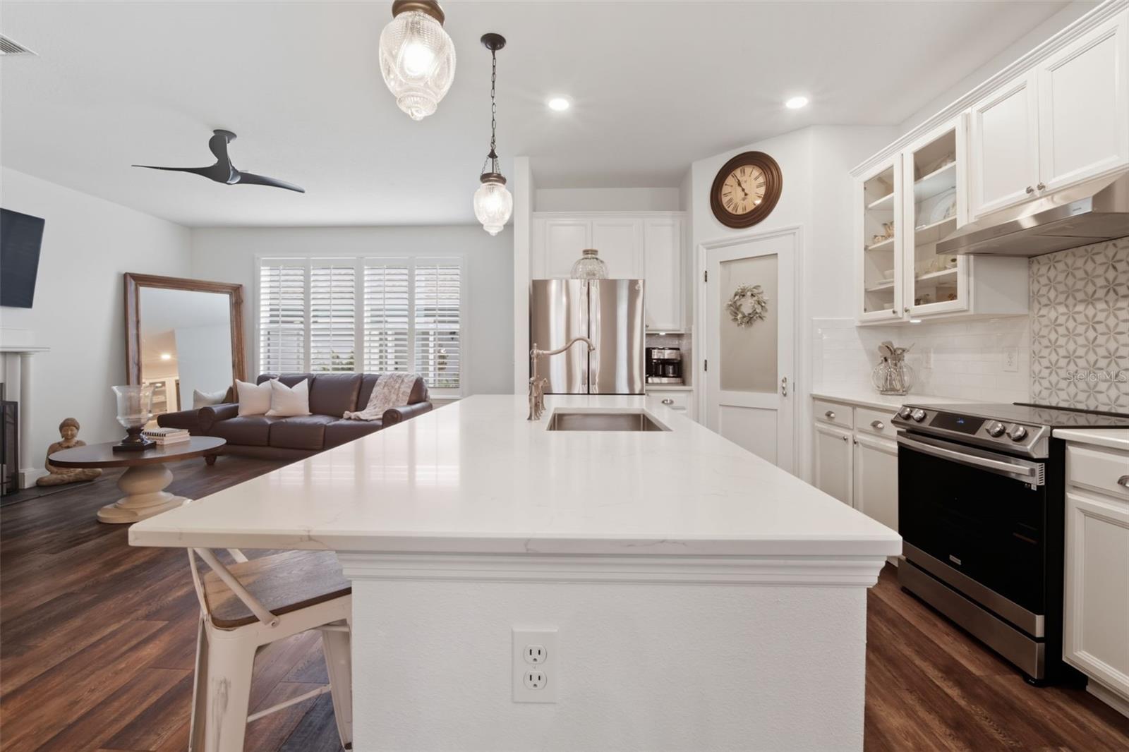 AVALON PARK WEST PRCL E PH 1 - Residential
