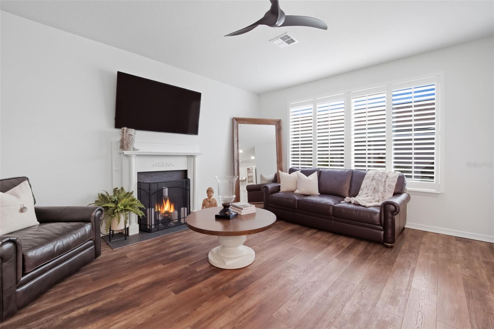 AVALON PARK WEST PRCL E PH 1 - Residential