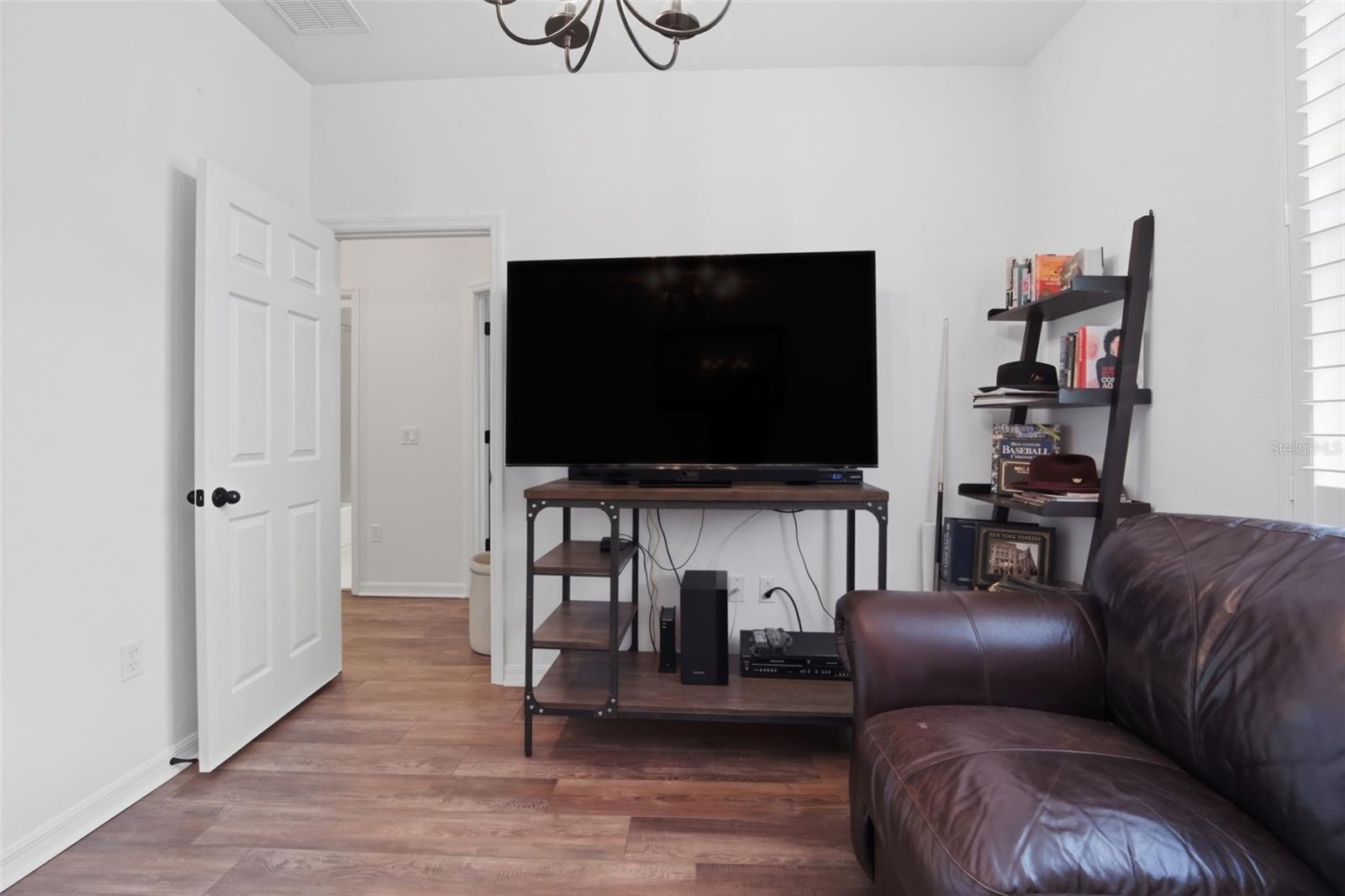 AVALON PARK WEST PRCL E PH 1 - Residential