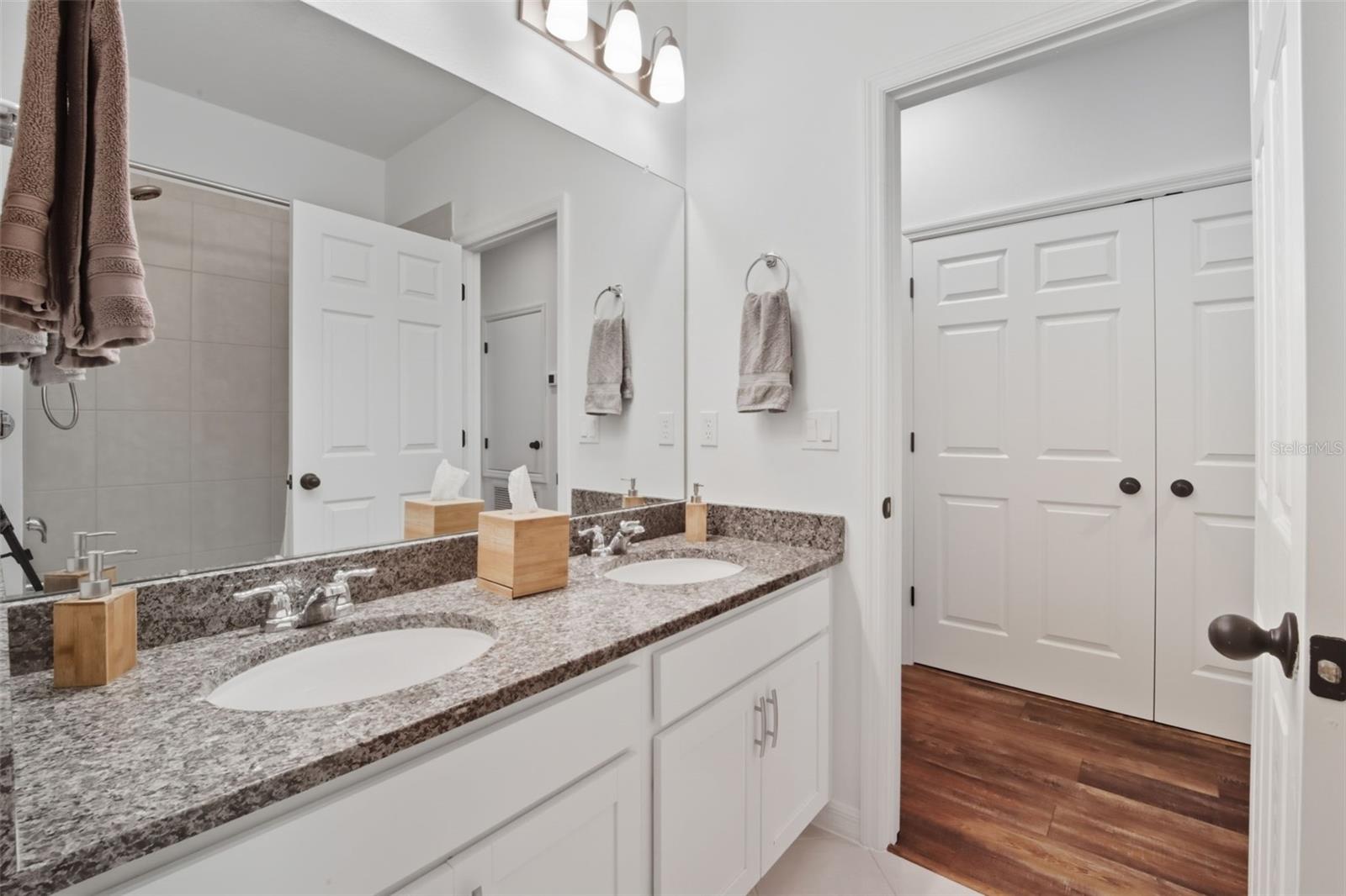 AVALON PARK WEST PRCL E PH 1 - Residential
