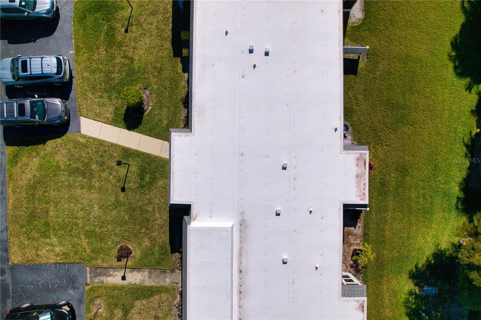 CORTEZ VILLAS CONDO 5 PH B - Residential