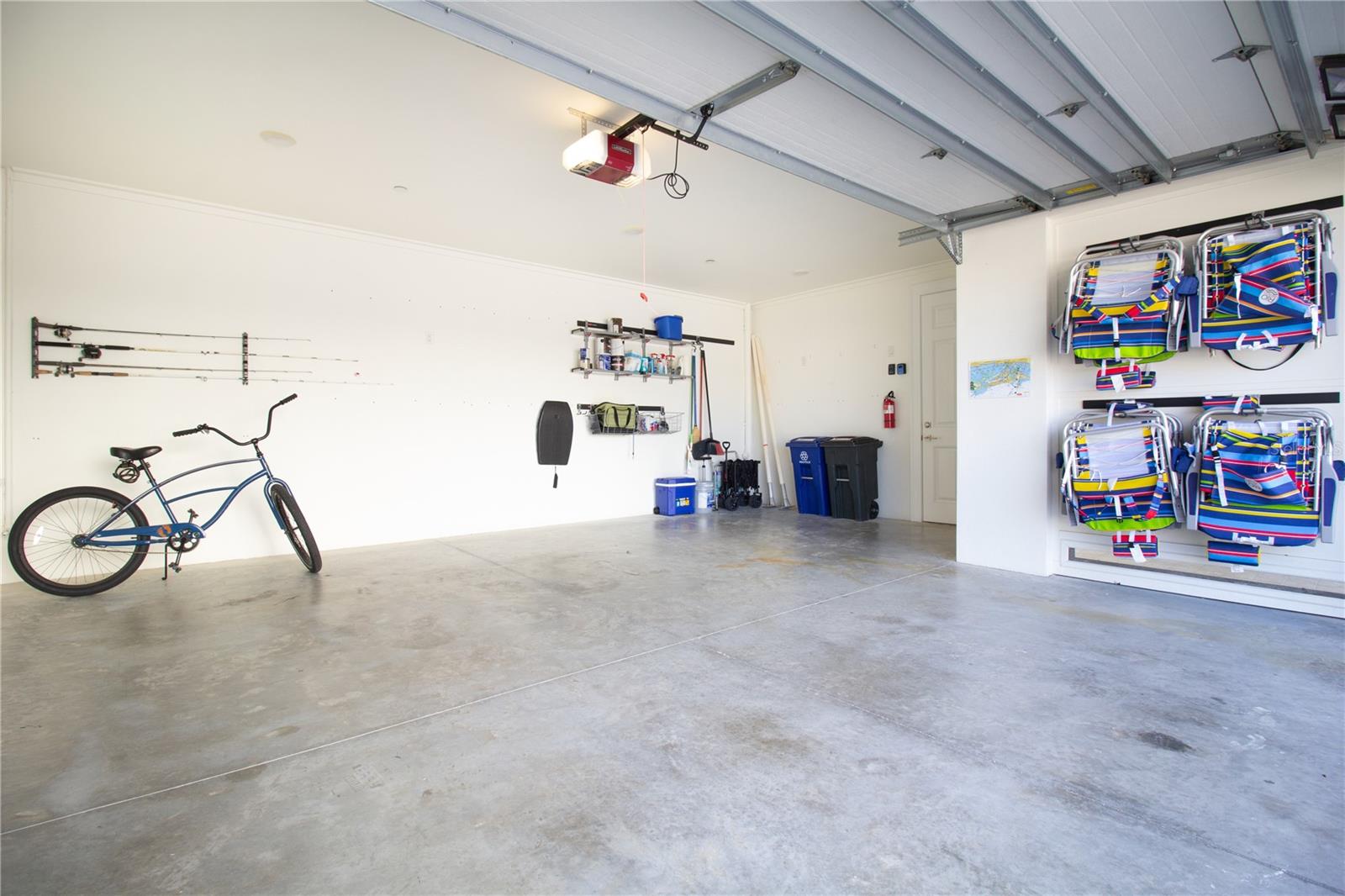 BRIGHTWATER BLUE TWNHMS - Residential