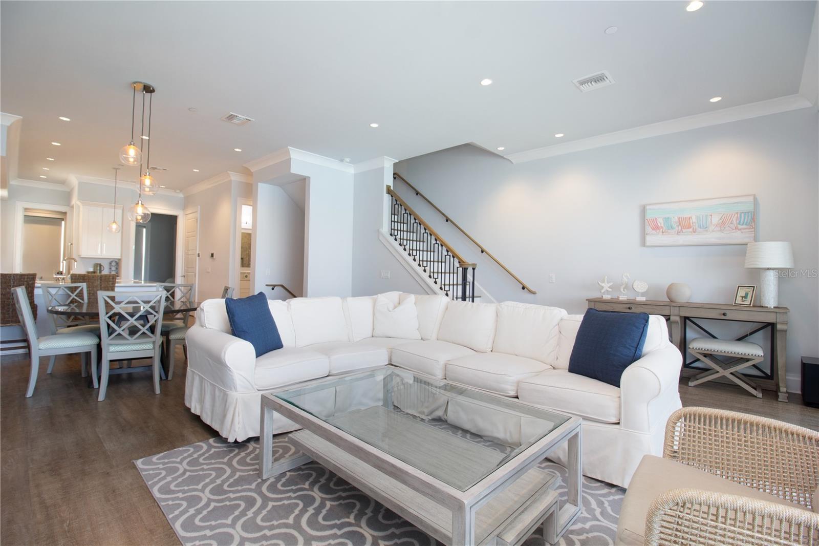 BRIGHTWATER BLUE TWNHMS - Residential