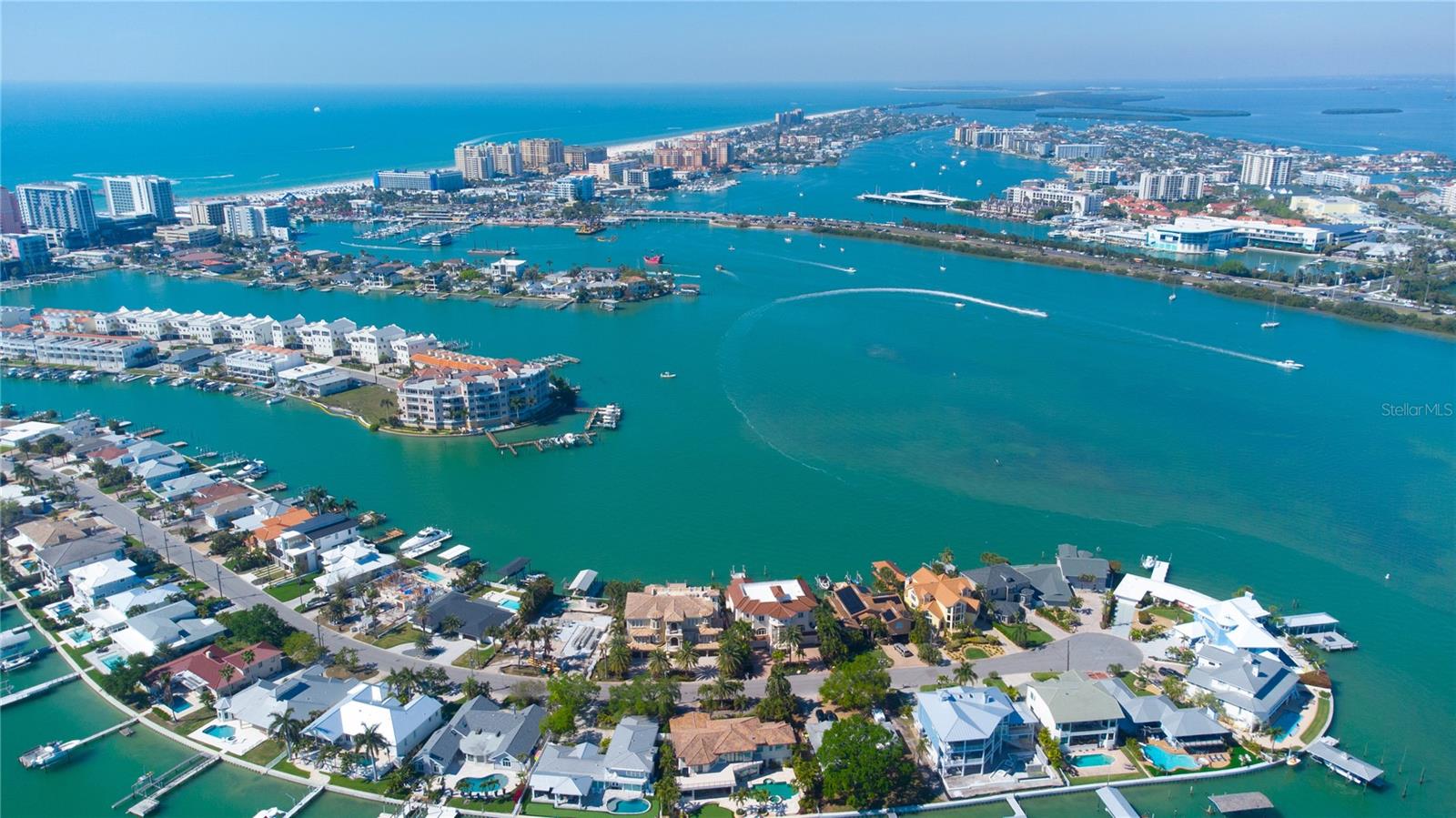 BRIGHTWATER BLUE TWNHMS - Residential