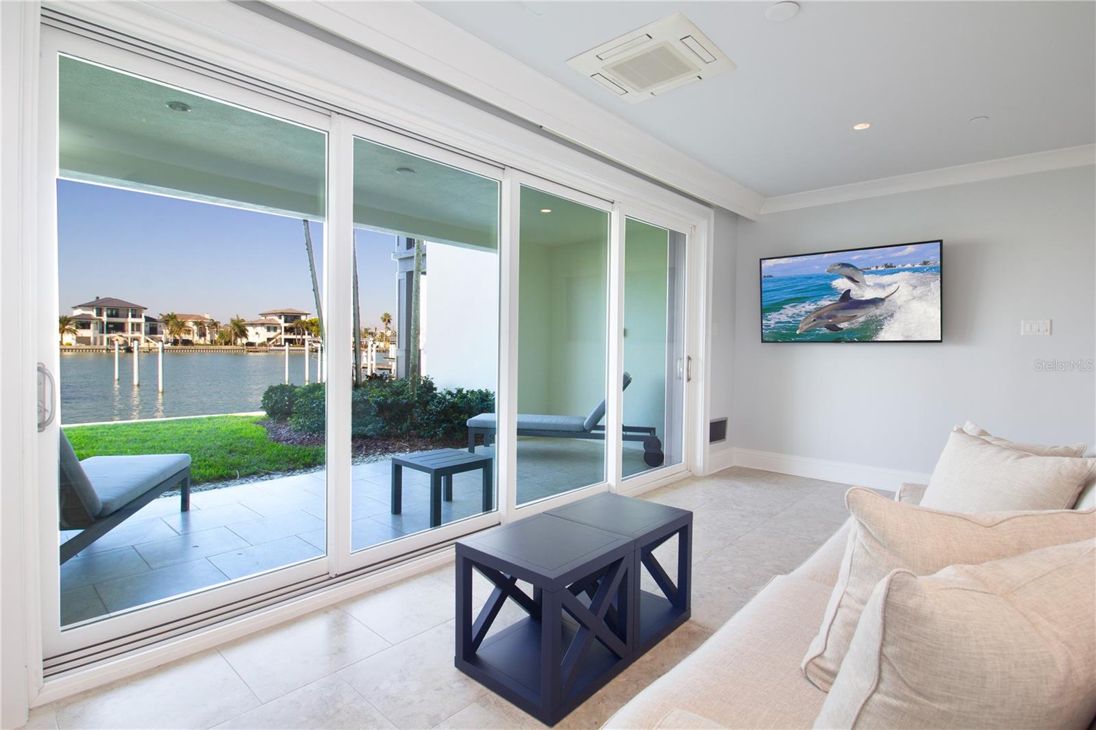 BRIGHTWATER BLUE TWNHMS - Residential