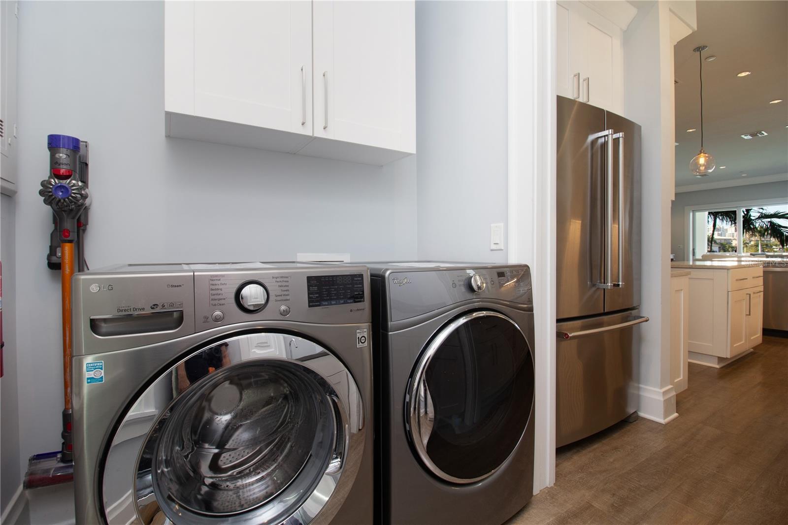 BRIGHTWATER BLUE TWNHMS - Residential