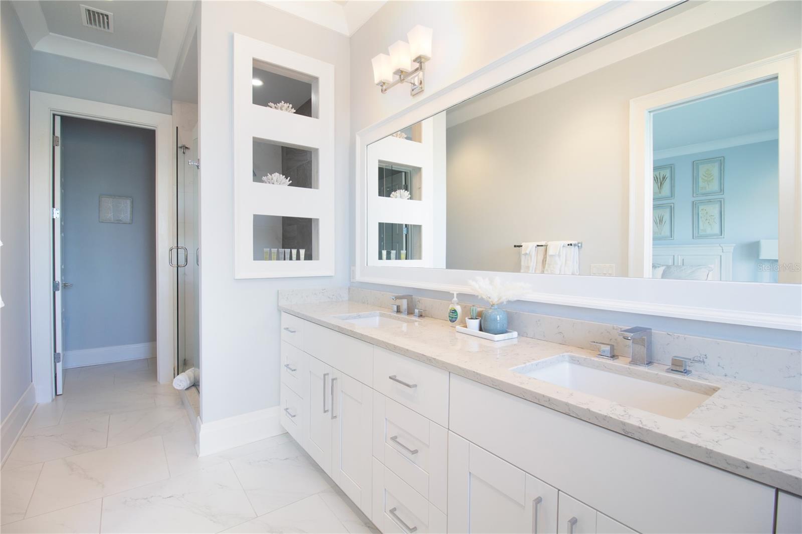 BRIGHTWATER BLUE TWNHMS - Residential