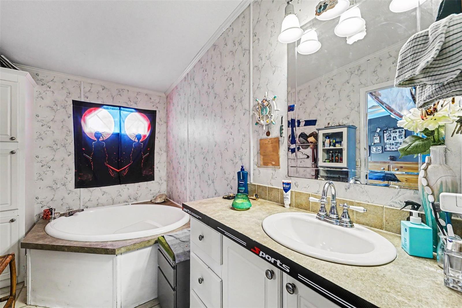38030 LAWANDA LOOP