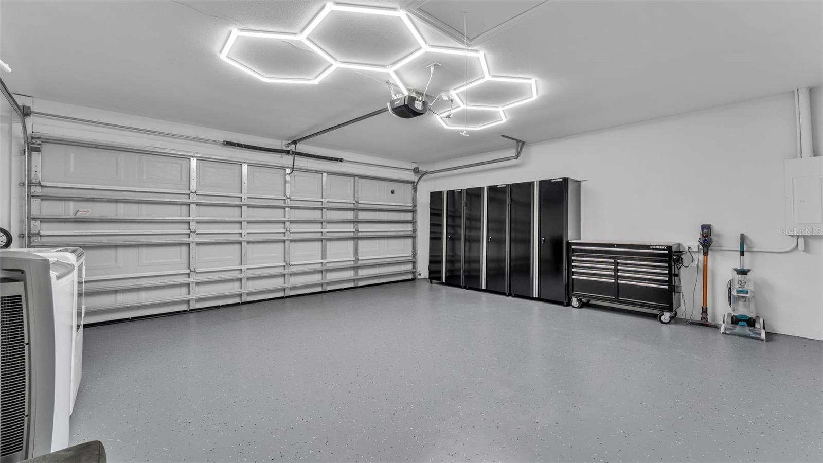 HALLAM COURT - Residential