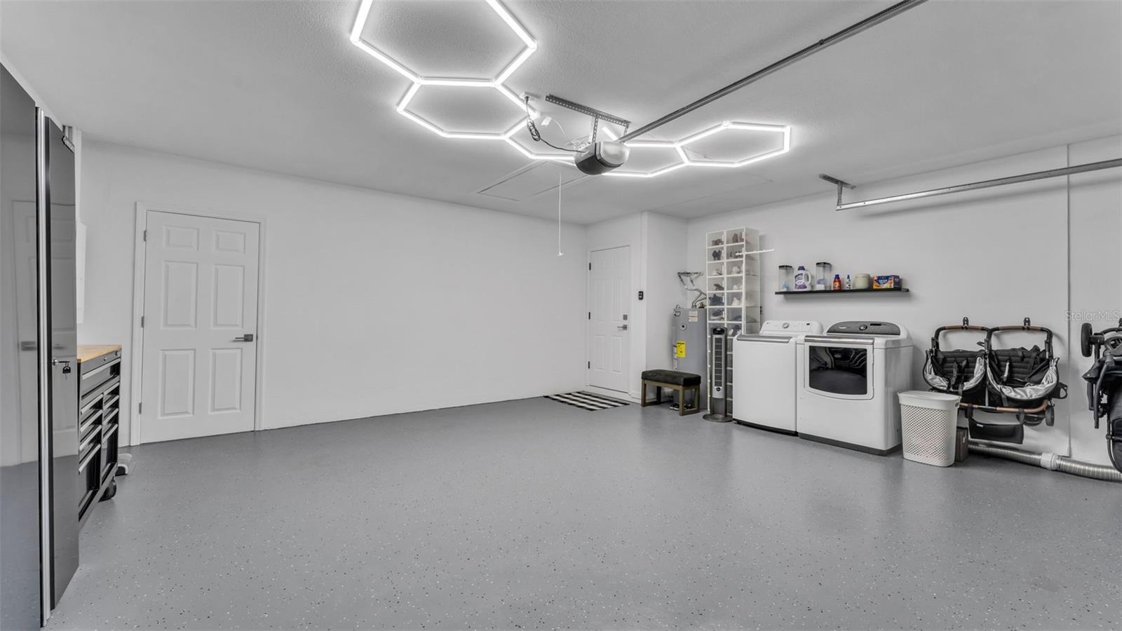 HALLAM COURT - Residential