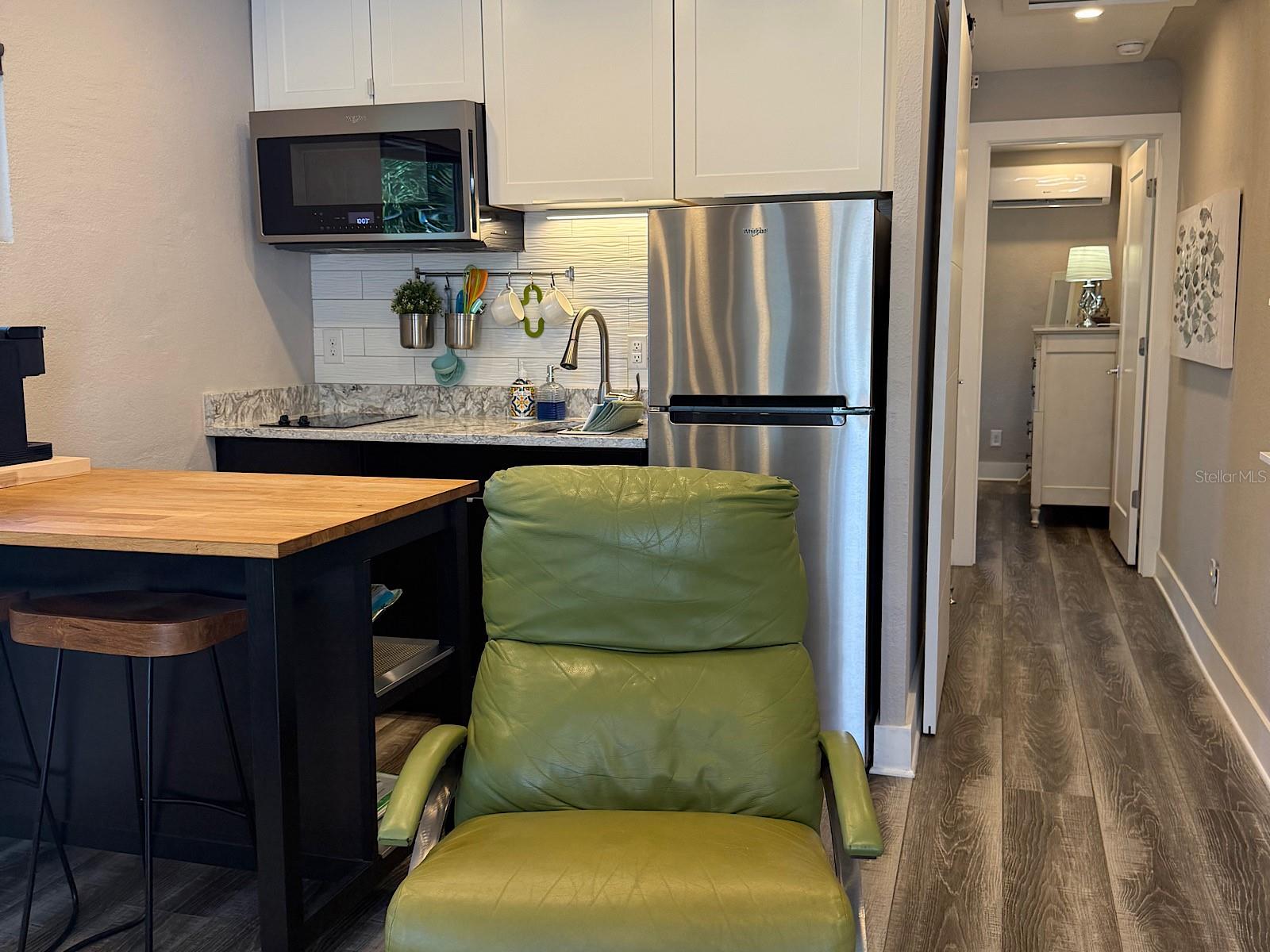 ROUSLYNN - Residential Lease