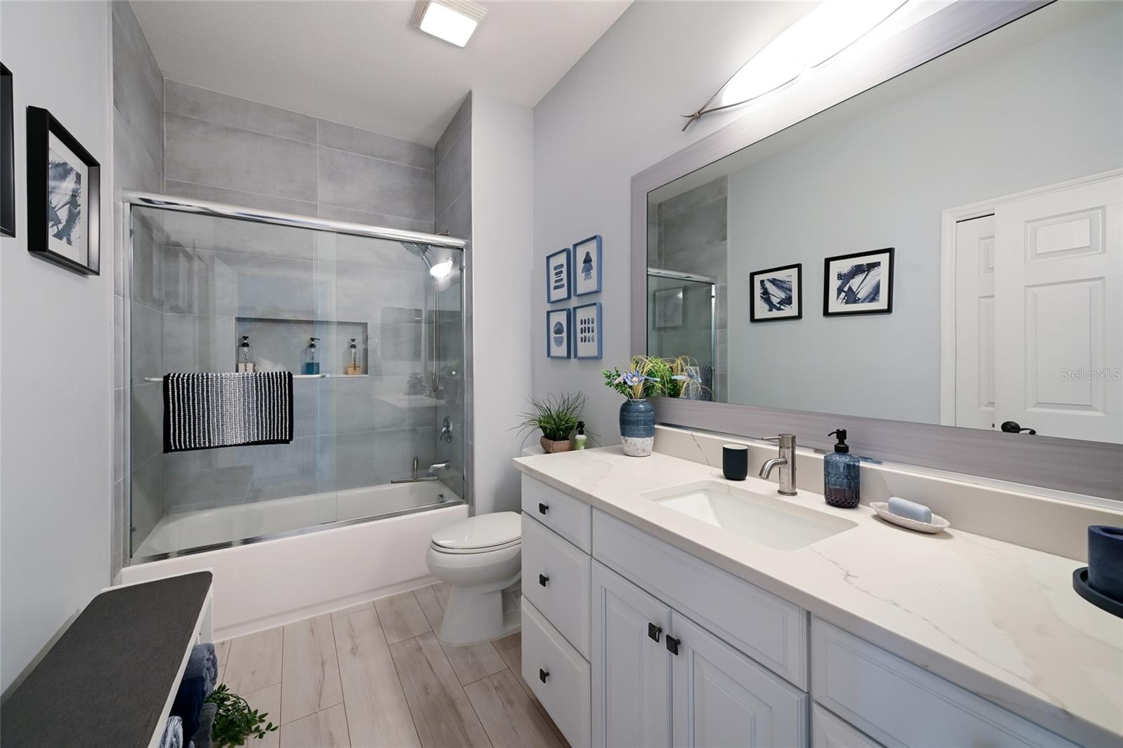 CASCADES AT SARASOTA - Residential