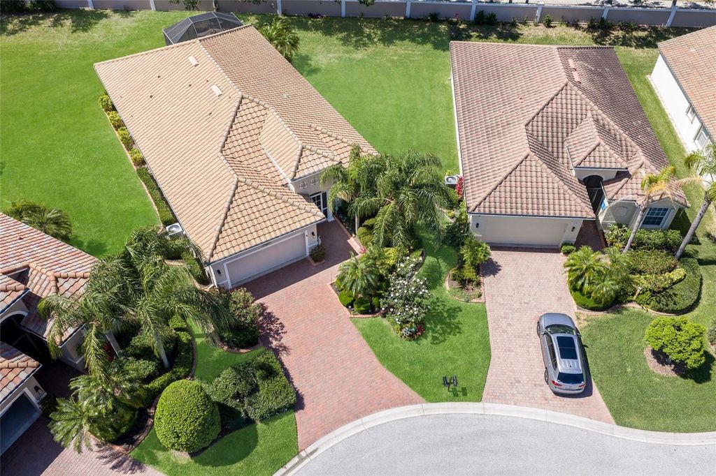 Photo of 6702 41st Street Circle E, Sarasota, FL 34243 (MLS # A4689972)