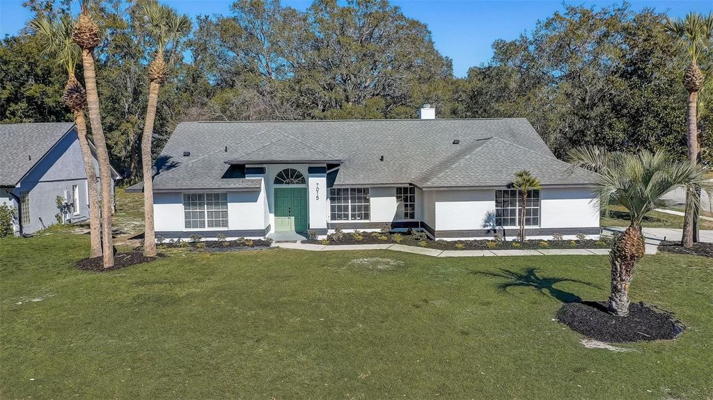 Photo of 7015 Oakmore Lane, Orlando, FL 32818 (MLS # O6375451)