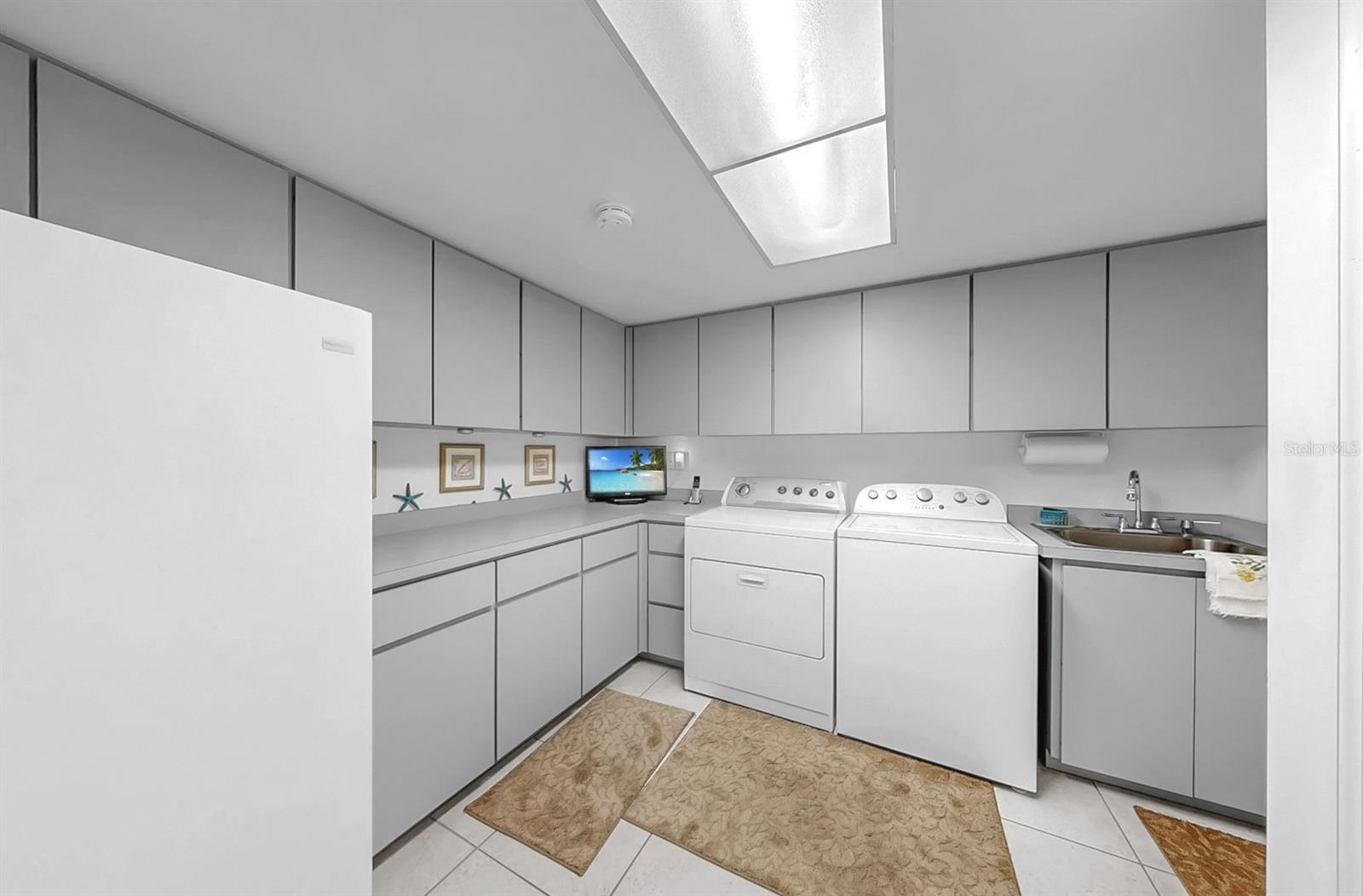 SYMPHONY ISLES UNIT TWO - Residential