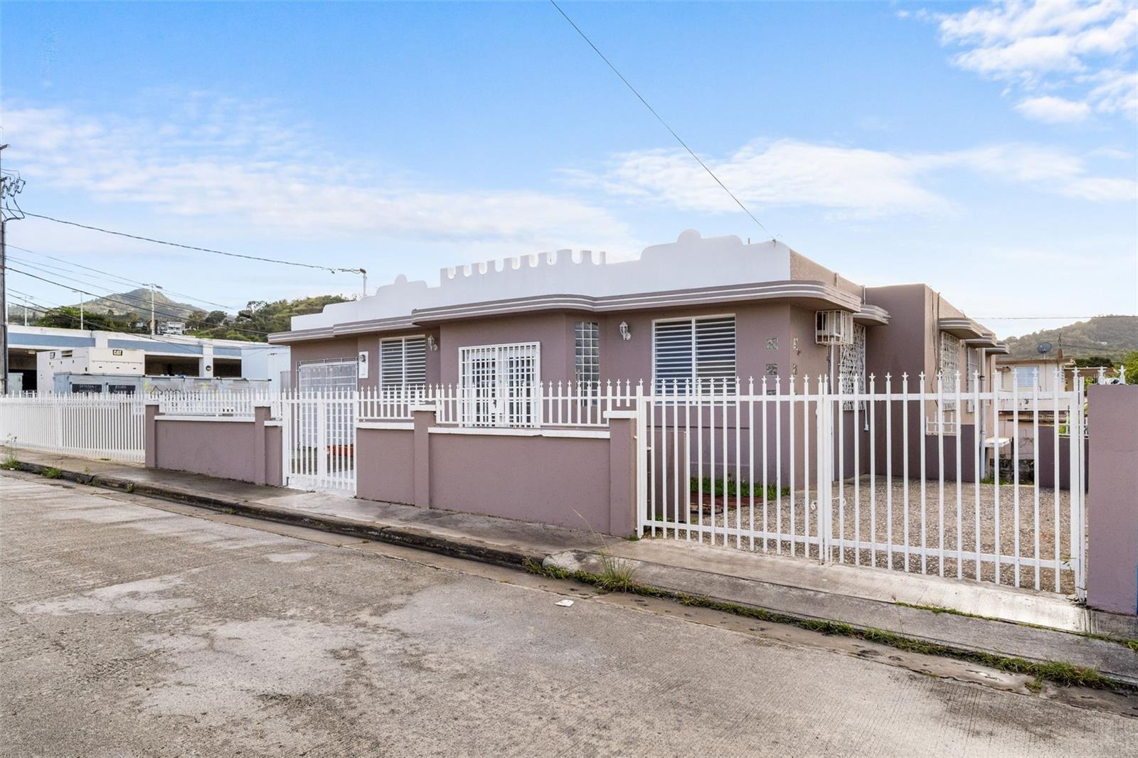 172 CALLE LUIS BARRERAS