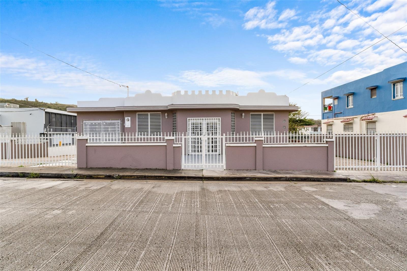 172 CALLE LUIS BARRERAS