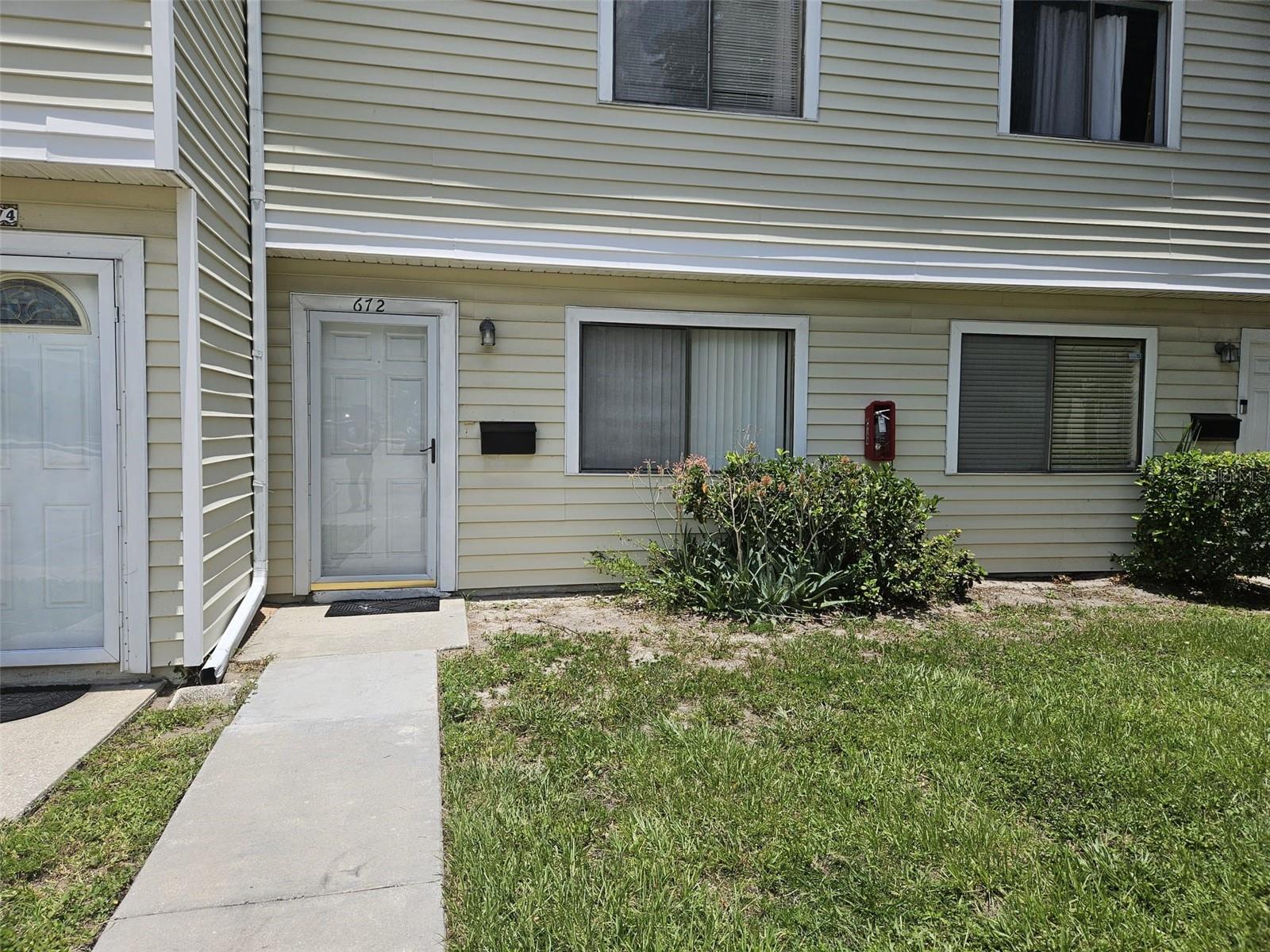 Beautifully maintained 2-bedroom, 1.5-bath condo in the heart of Altamonte Springs! This charming unit features ceramic tile throughout, offering easy maintenance and a clean, modern look. Conveniently located just minutes from the Altamonte Mall, Cranes Roost Park, and major highways including I-4, making commuting and daily errands a breeze. Community amenities include a pool, clubhouse, and assigned parking. don’t miss this one!