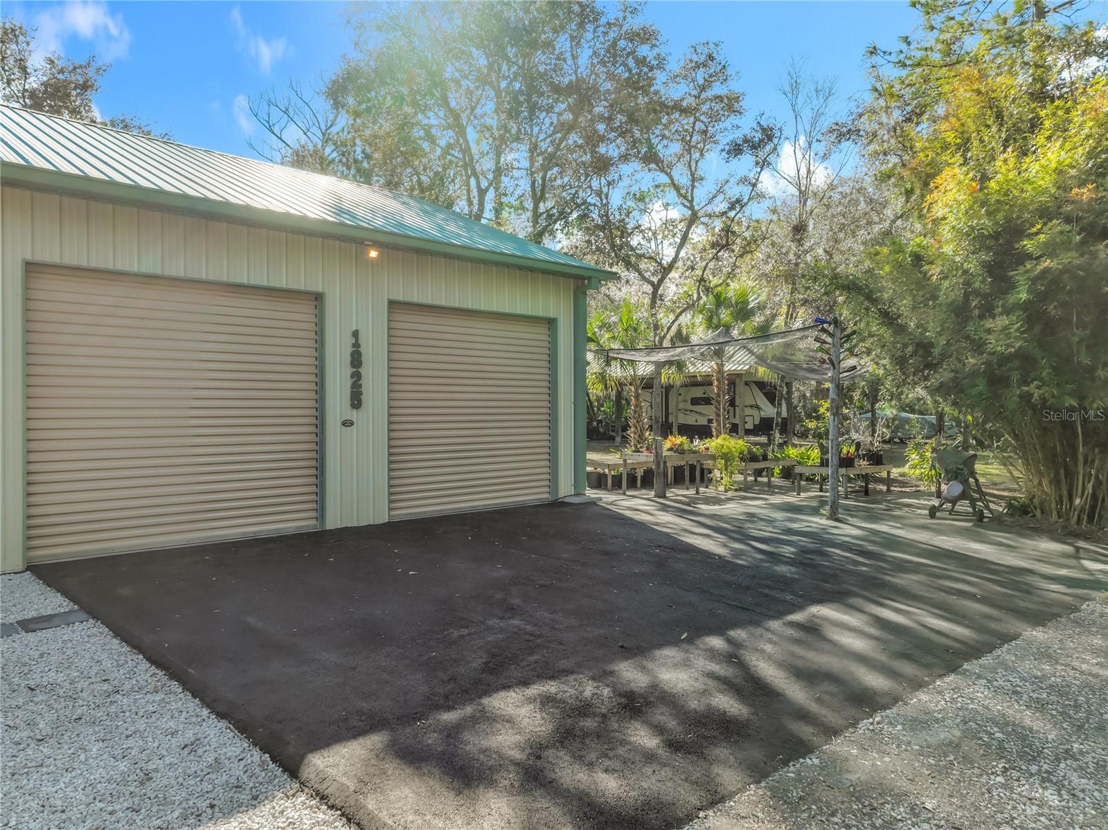 MULLET LAKE RETREAT 5 ACRE DEV - Residential