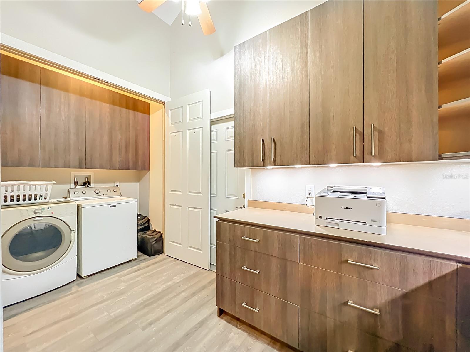 MULLET LAKE RETREAT 5 ACRE DEV - Residential