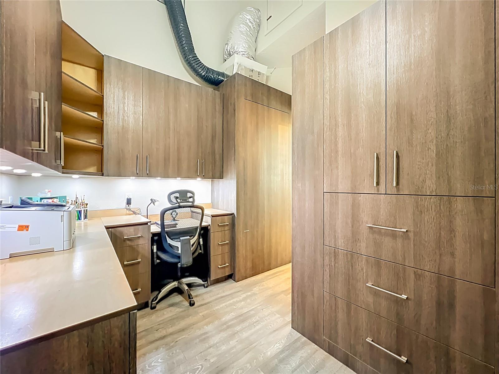 MULLET LAKE RETREAT 5 ACRE DEV - Residential