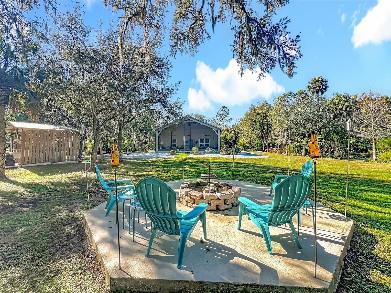 MULLET LAKE RETREAT 5 ACRE DEV - Residential