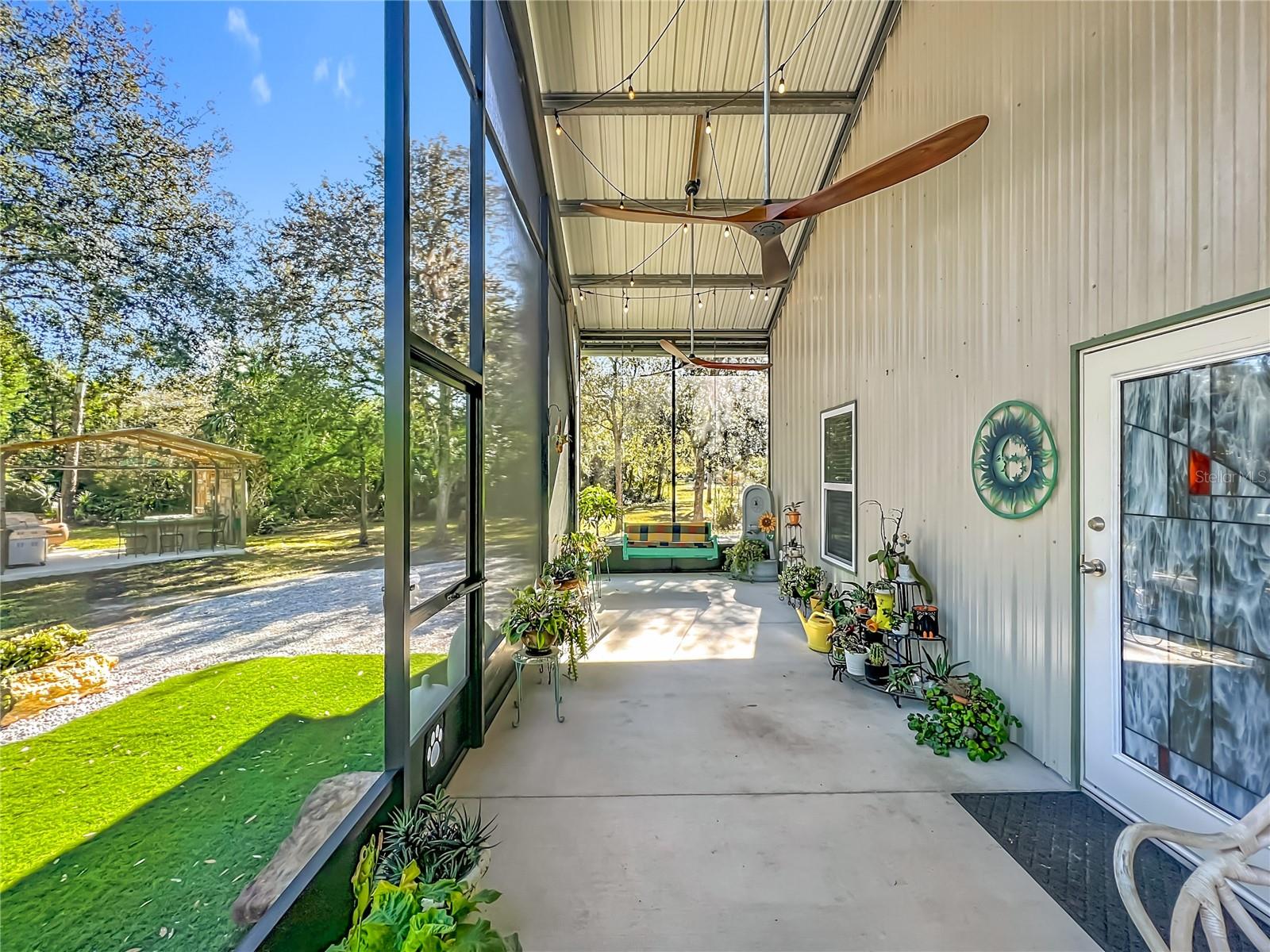 MULLET LAKE RETREAT 5 ACRE DEV - Residential