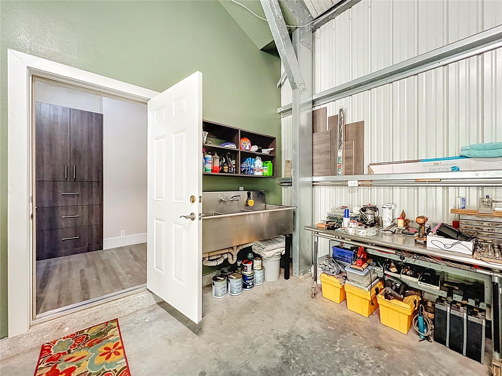 MULLET LAKE RETREAT 5 ACRE DEV - Residential