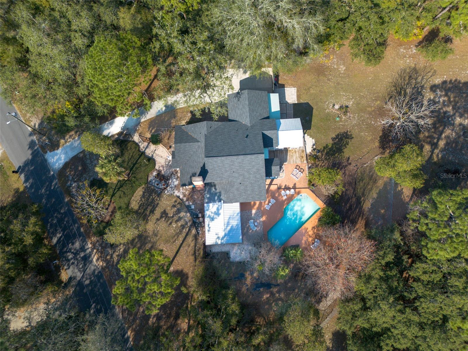 210 NE TRIPLET DRIVE