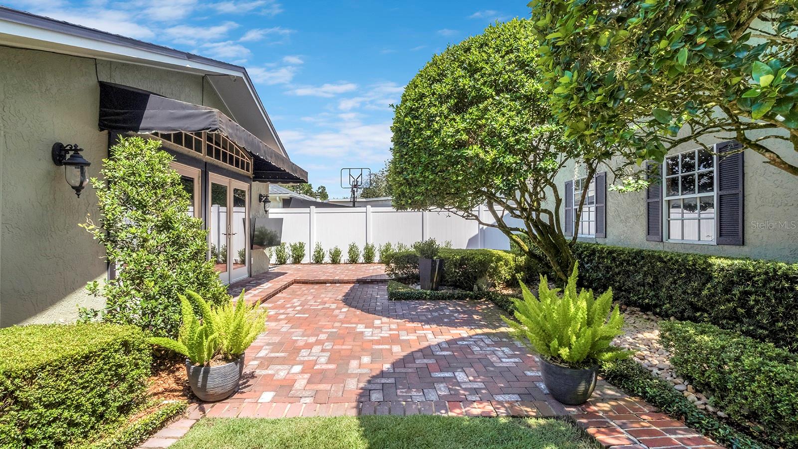 1200 WOODMERE DRIVE