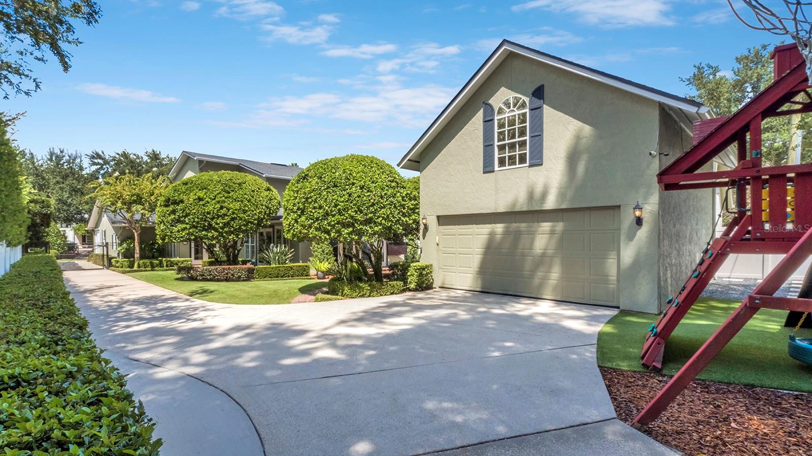 1200 WOODMERE DRIVE
