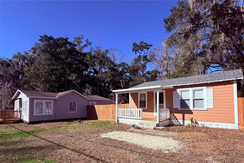 Photo of 19421 Fort Dade Avenue, Brooksville, FL 34601 (MLS # OM717164)