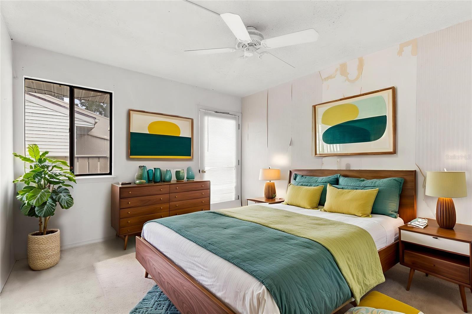 ERROL OAKS CONDO 01 - Residential