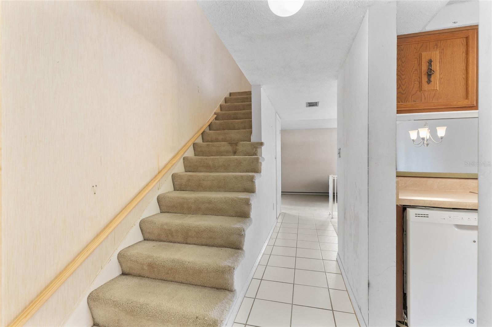 1428 OAK PLACE D