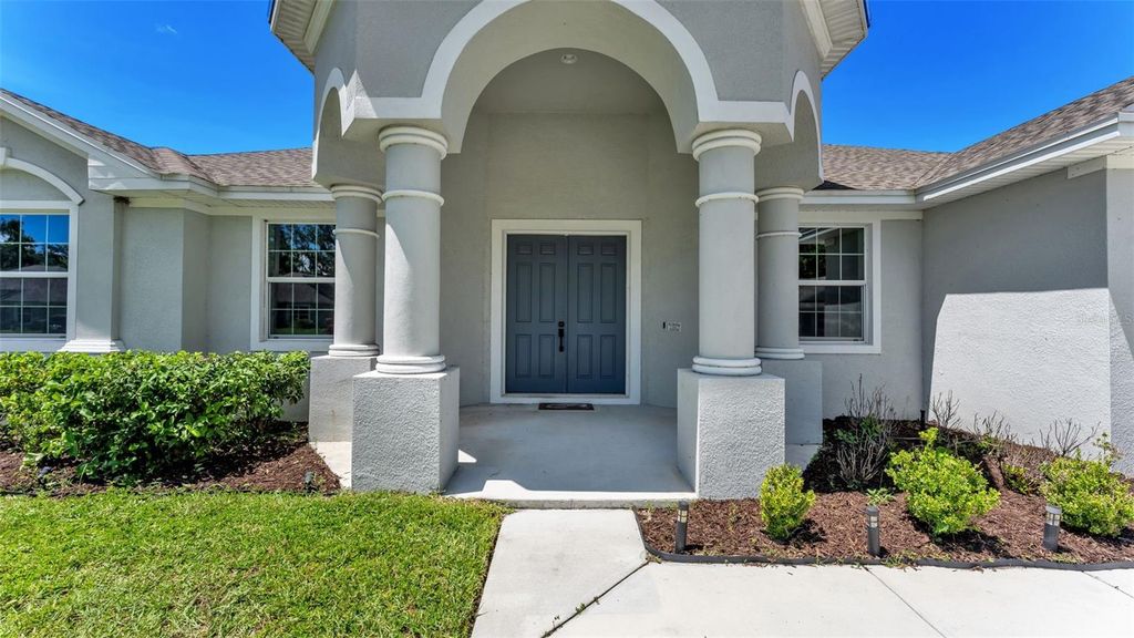 Photo of 283 Cove At Eagle Lake Circle, Eagle Lake, FL 33839 (MLS # L4963661)