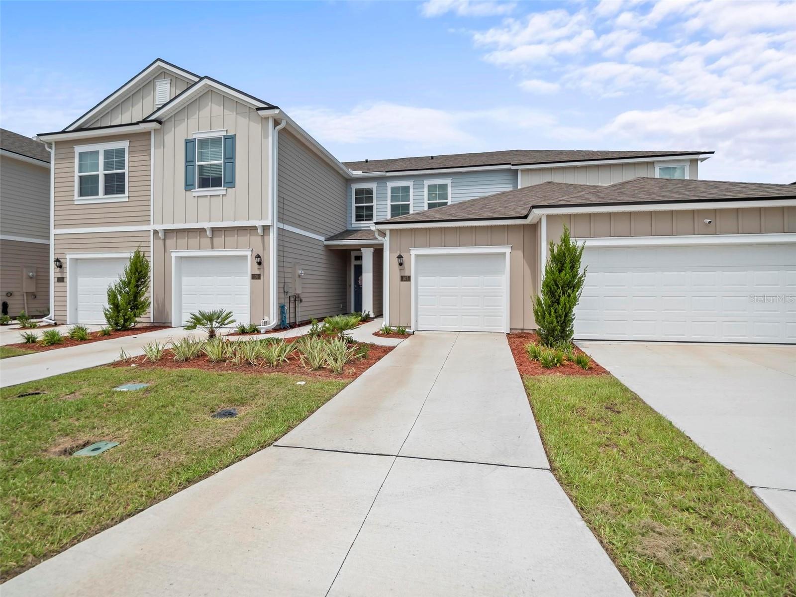 Photo 58 of 83 of 107 REDBUD ROAD townhome