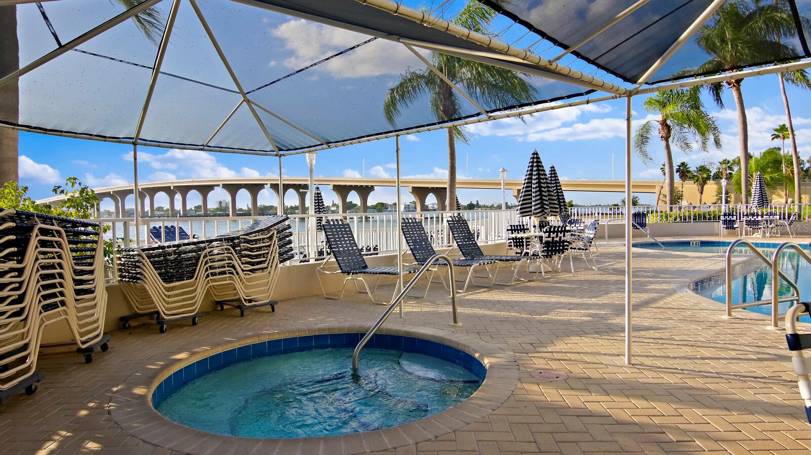 BAHIA VISTA - Residential