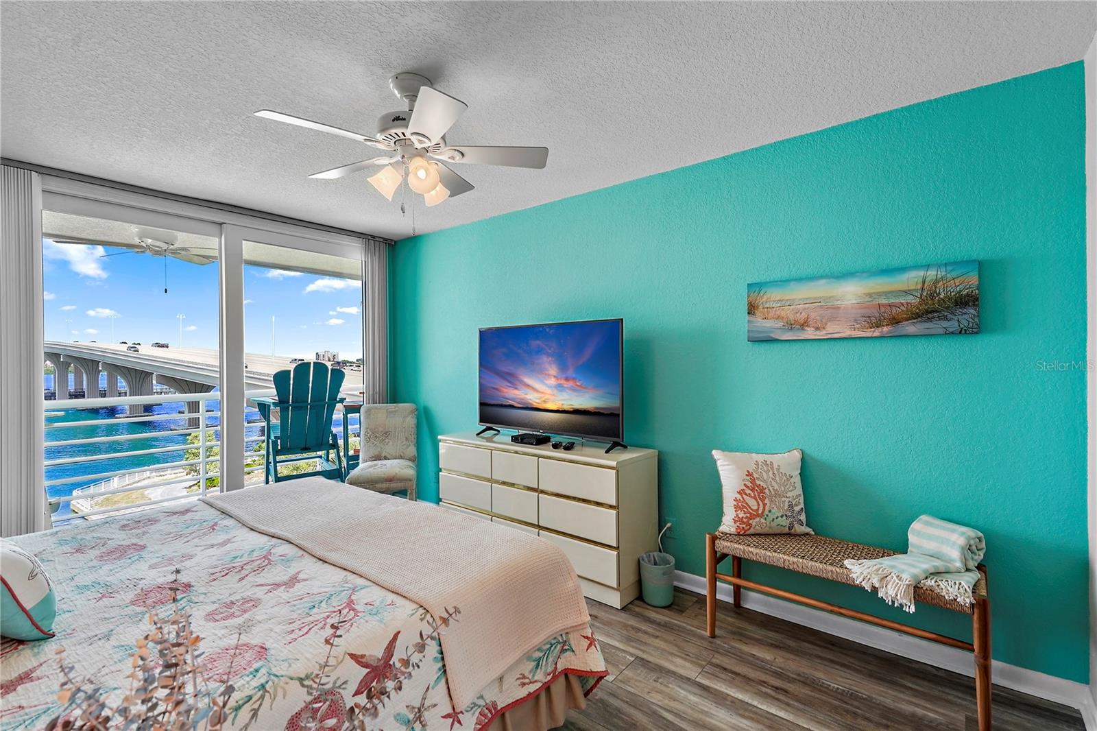 BAHIA VISTA - Residential